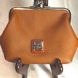 Dooney & Bourke Kiss lock Wallet NWOT